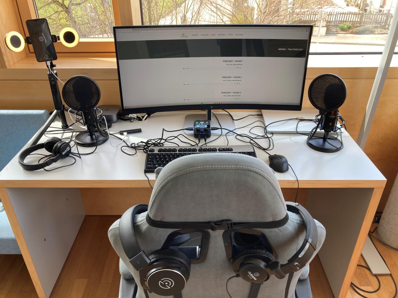 Medienarbeitsplatz 4